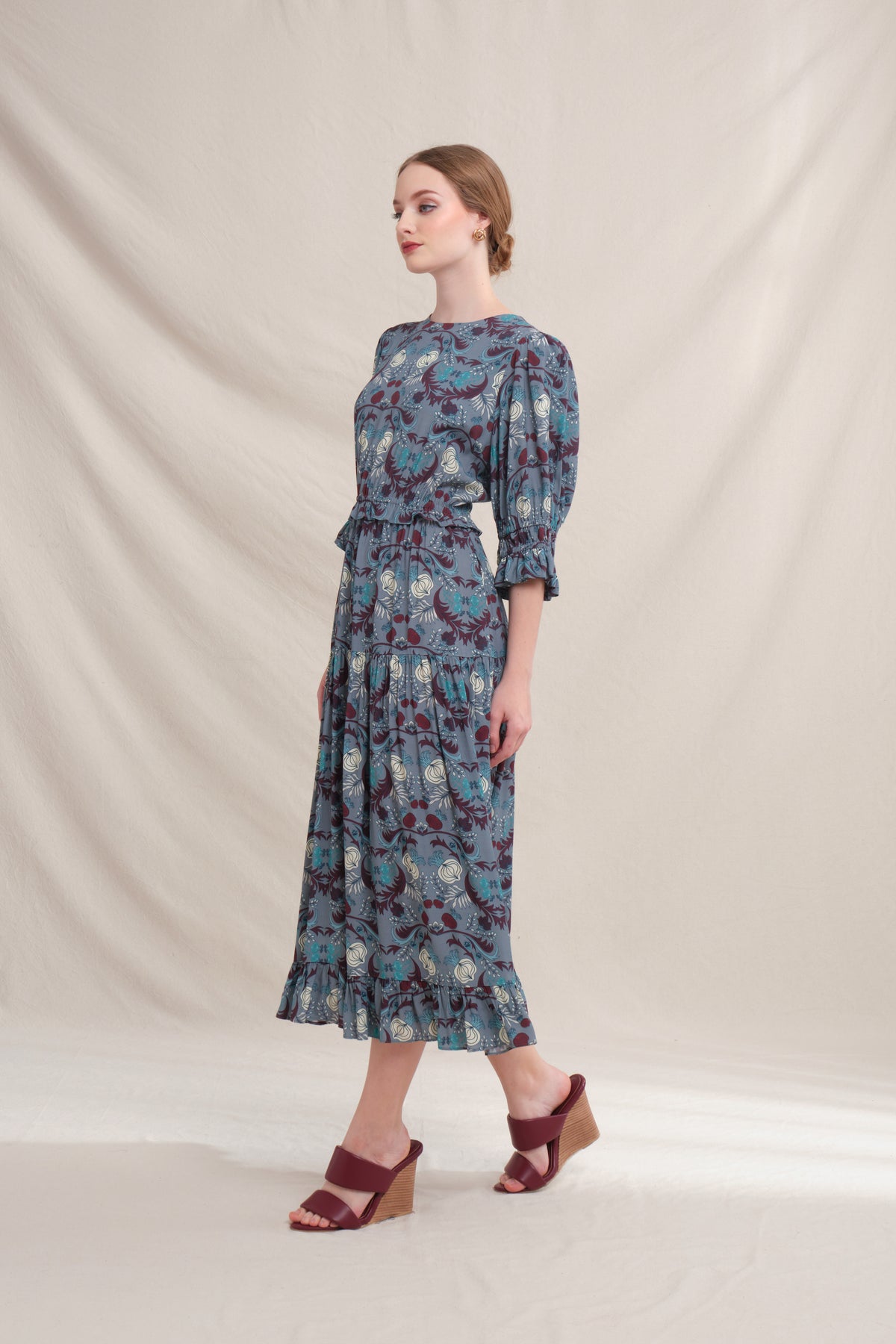 LEGI Dress in Gray Delima
