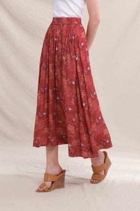 MIRA Skirt in Red Tumpang