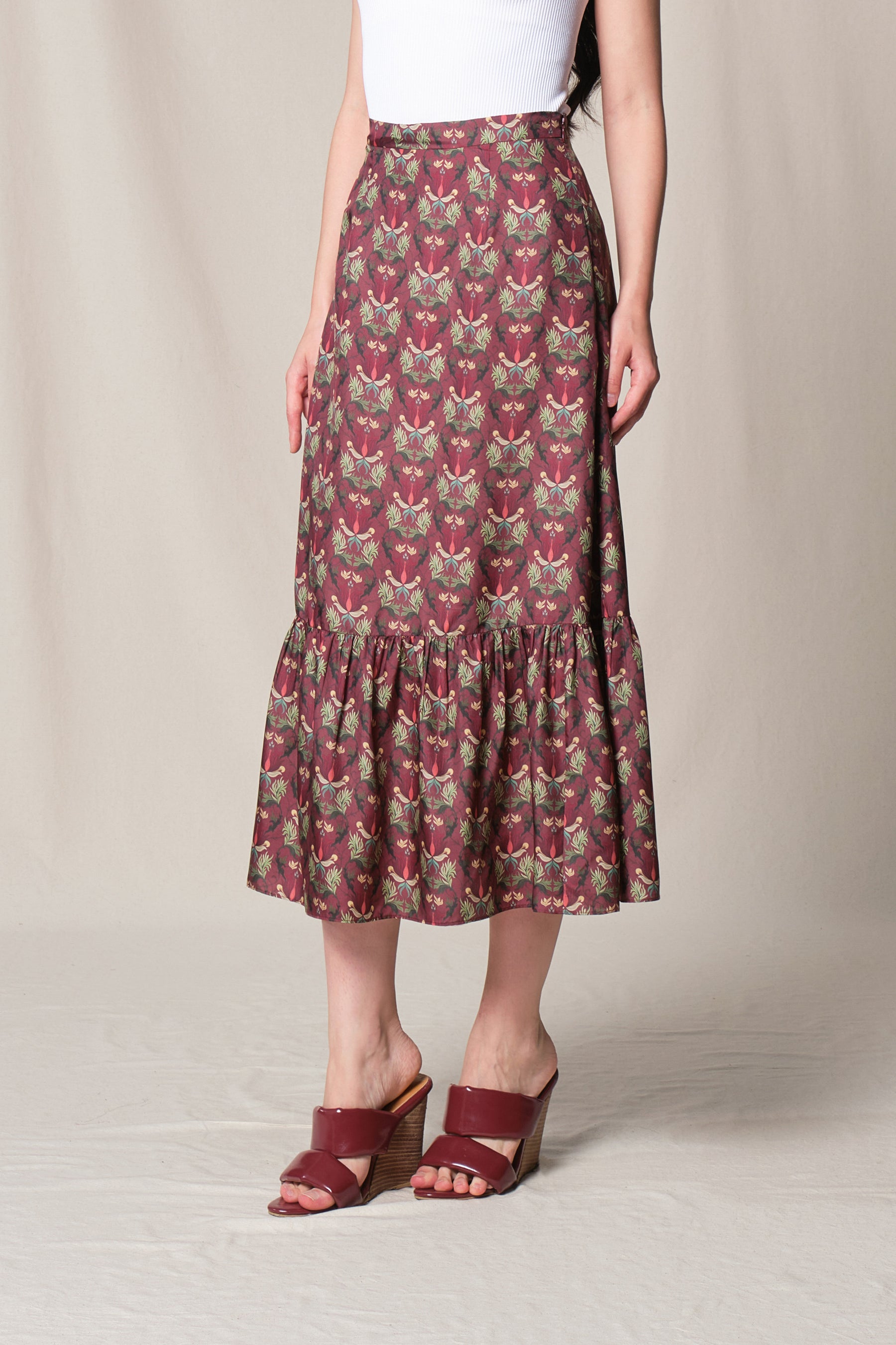 NAVA Skirt in Red Sumpang