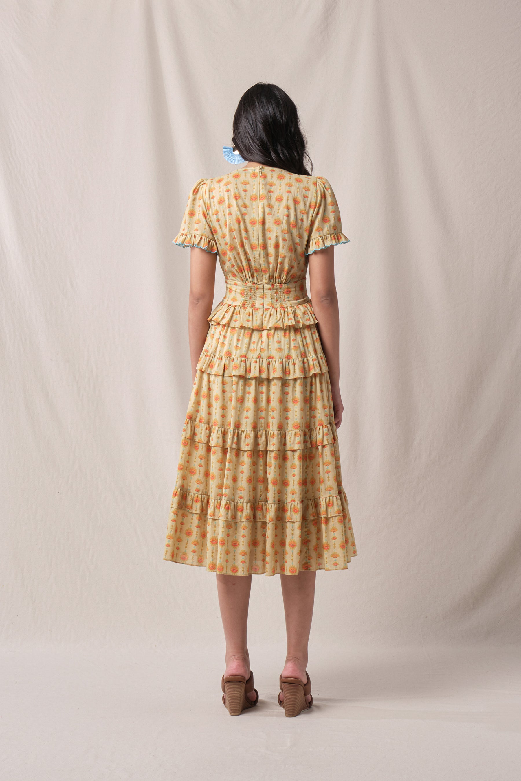 NICOLE Dress in Beige Penjor