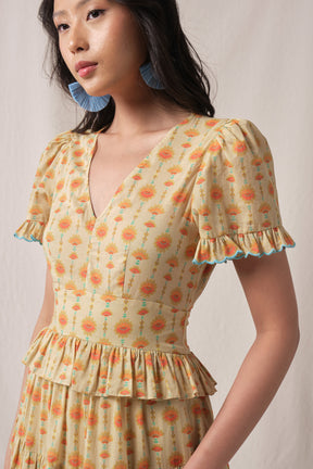 NICOLE Dress in Beige Penjor