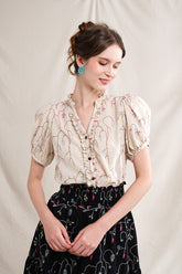 NIKI Top in Beige Lada