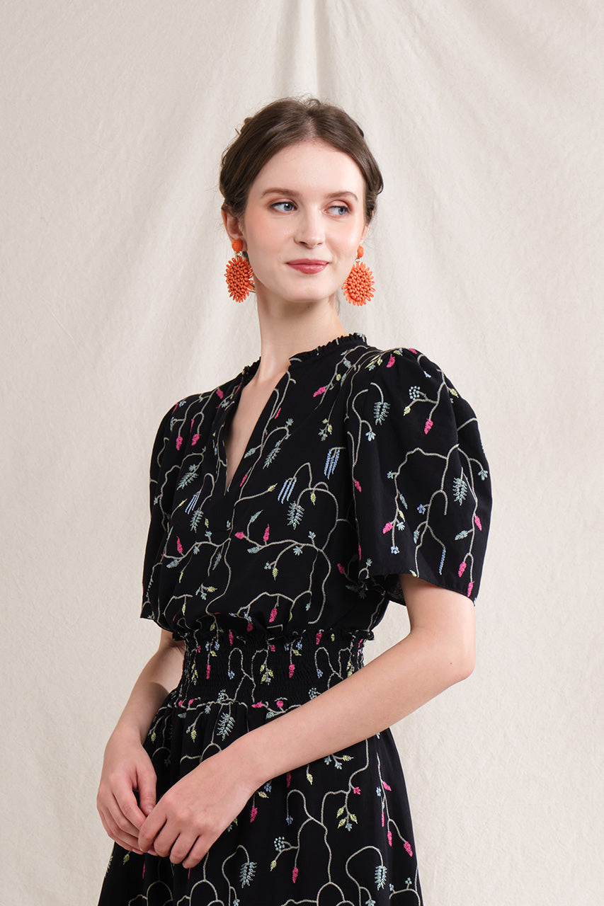 NORA Top in Black Lada