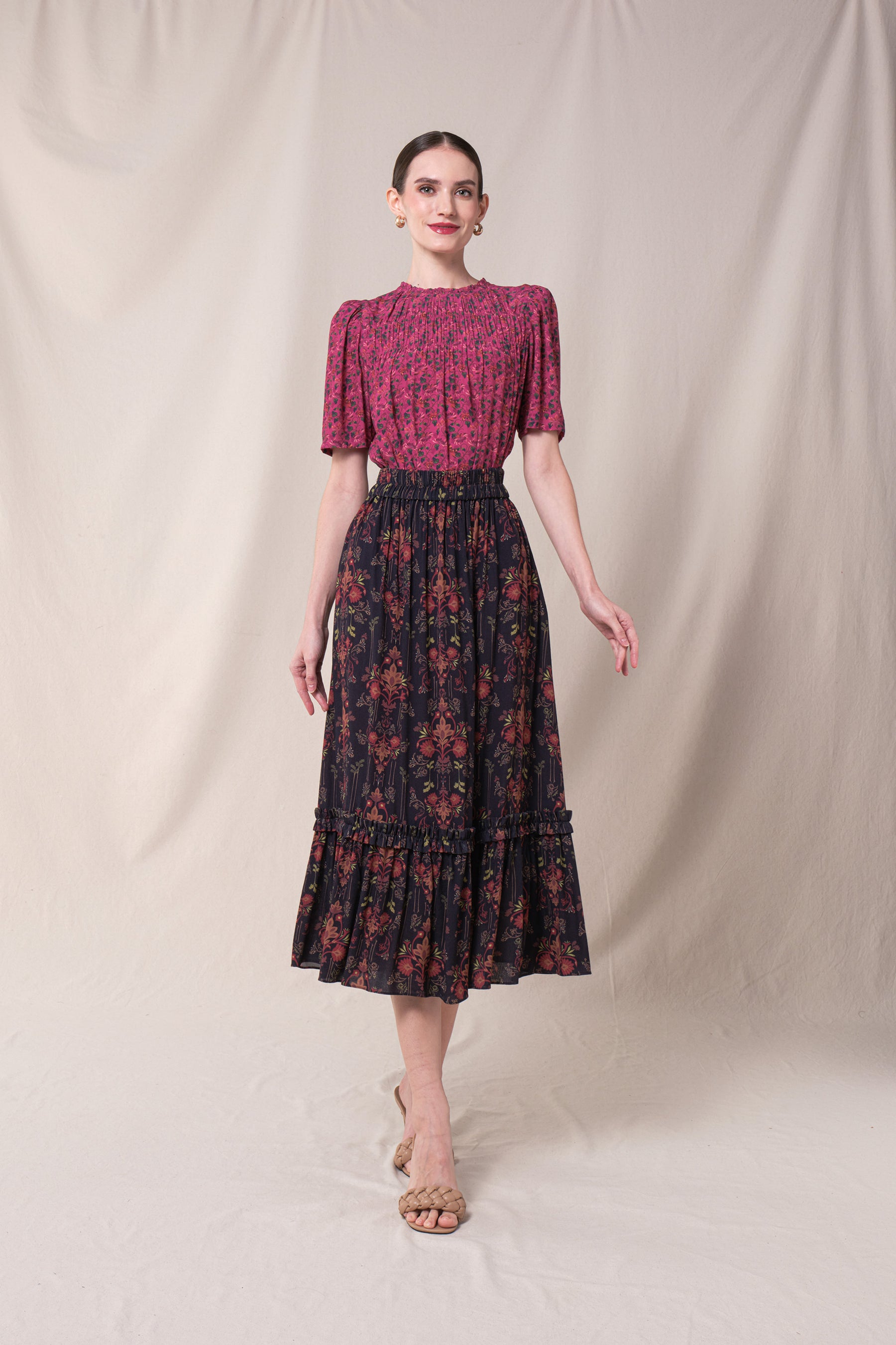 PAIGE Top in Pink Serunai