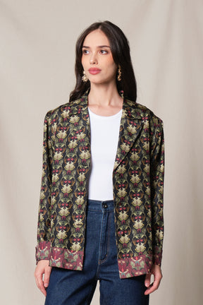 PAMELA Outer in Black Sumpang