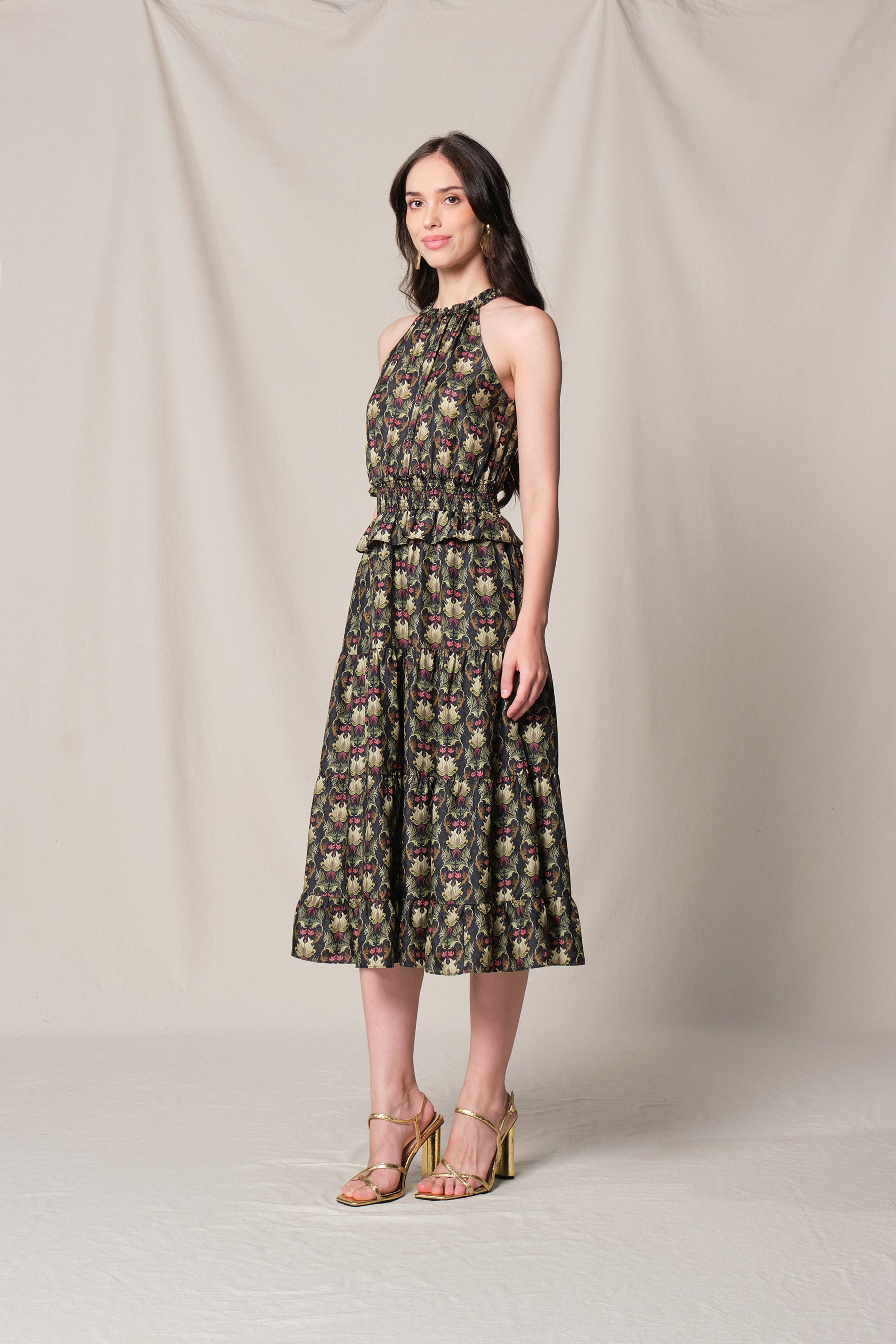 RISSA Dress in Black Sumpang