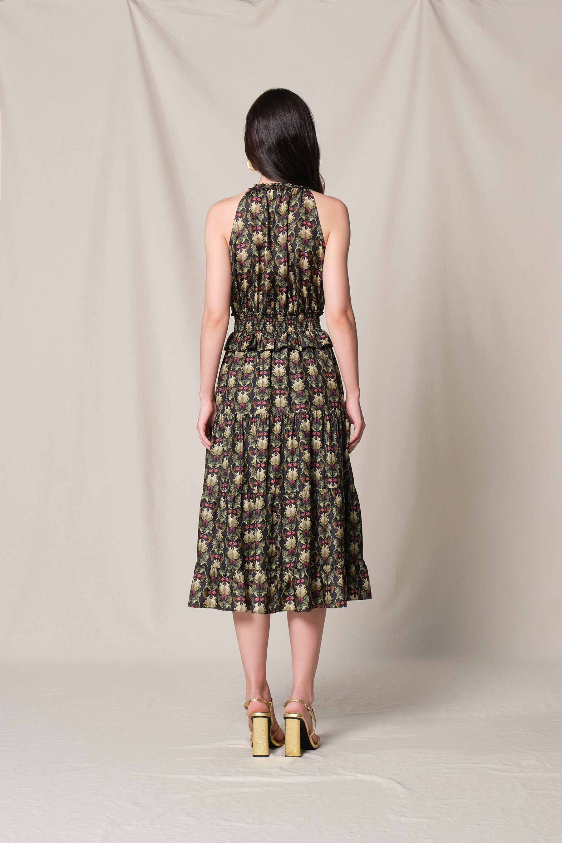 RISSA Dress in Black Sumpang