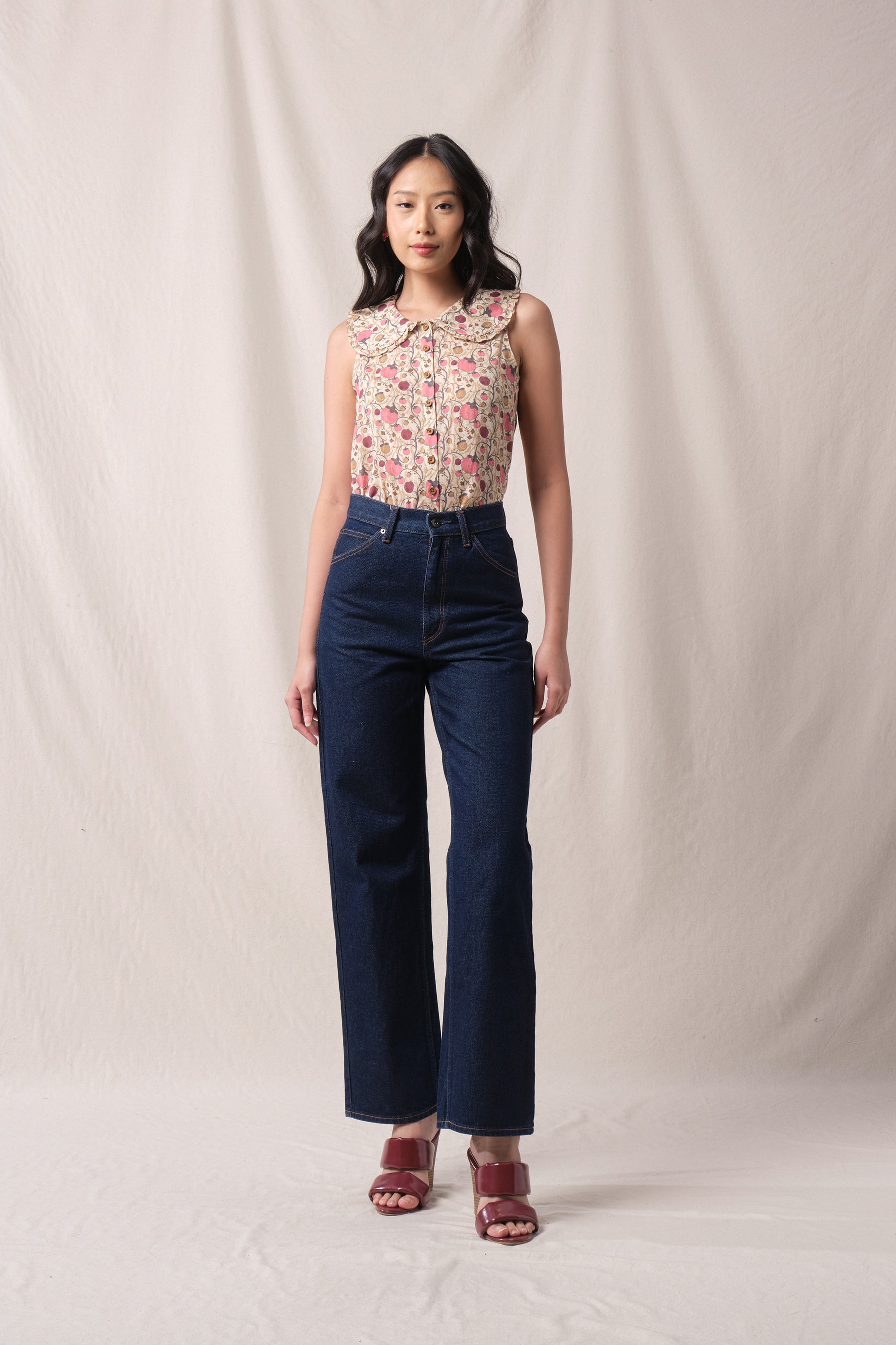 SABRINA Top in Beige Manggis