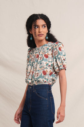 SAIA Top in Beige Delima