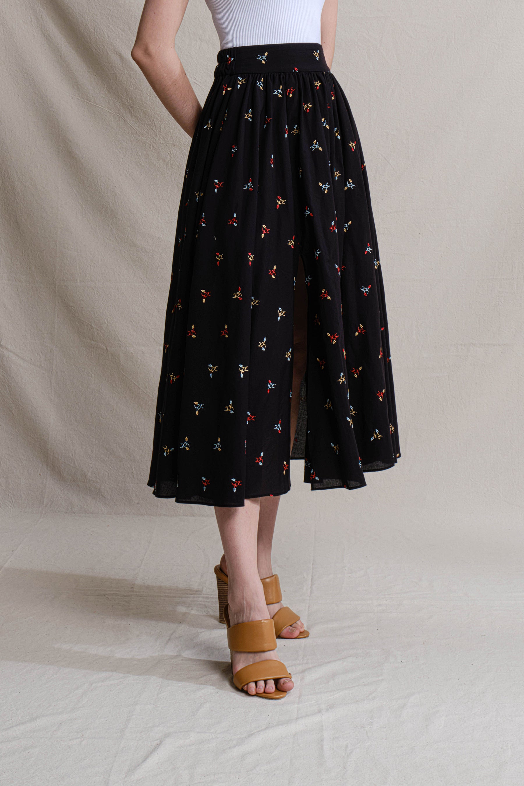 SALIMA Skirt in Black Jagung