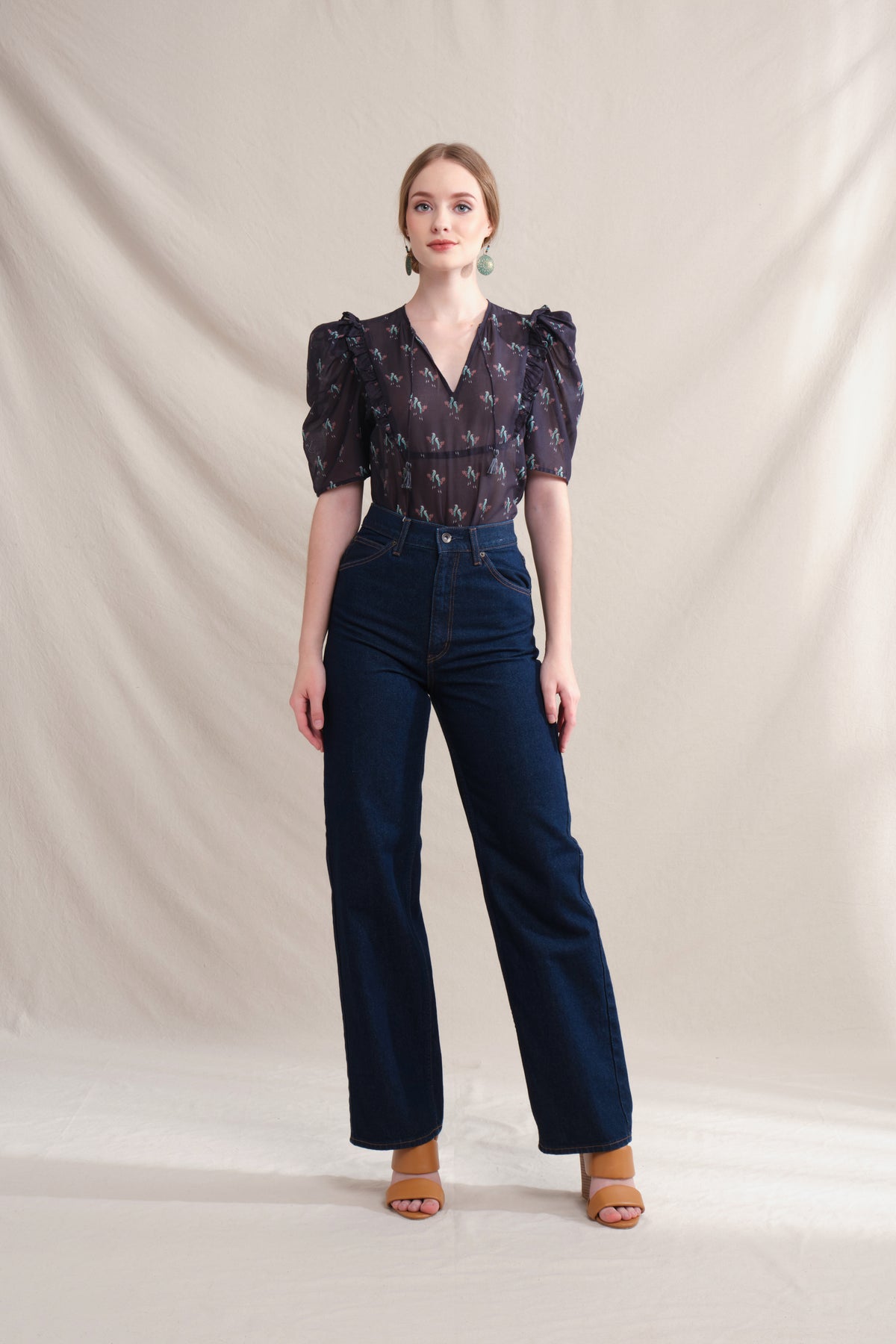 TAMI Top in Black Murai