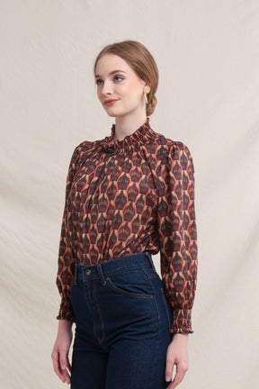 VERA Top in Red Saeran