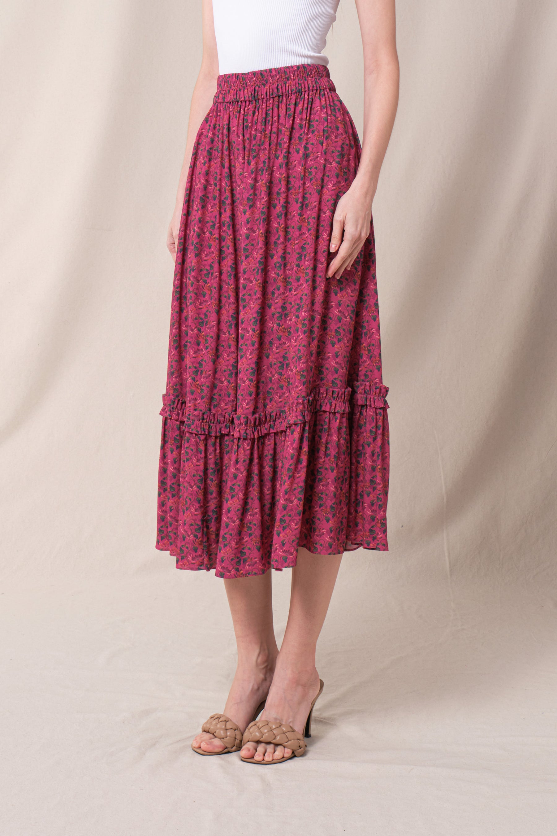 YUNA Skirt in Pink Serunai