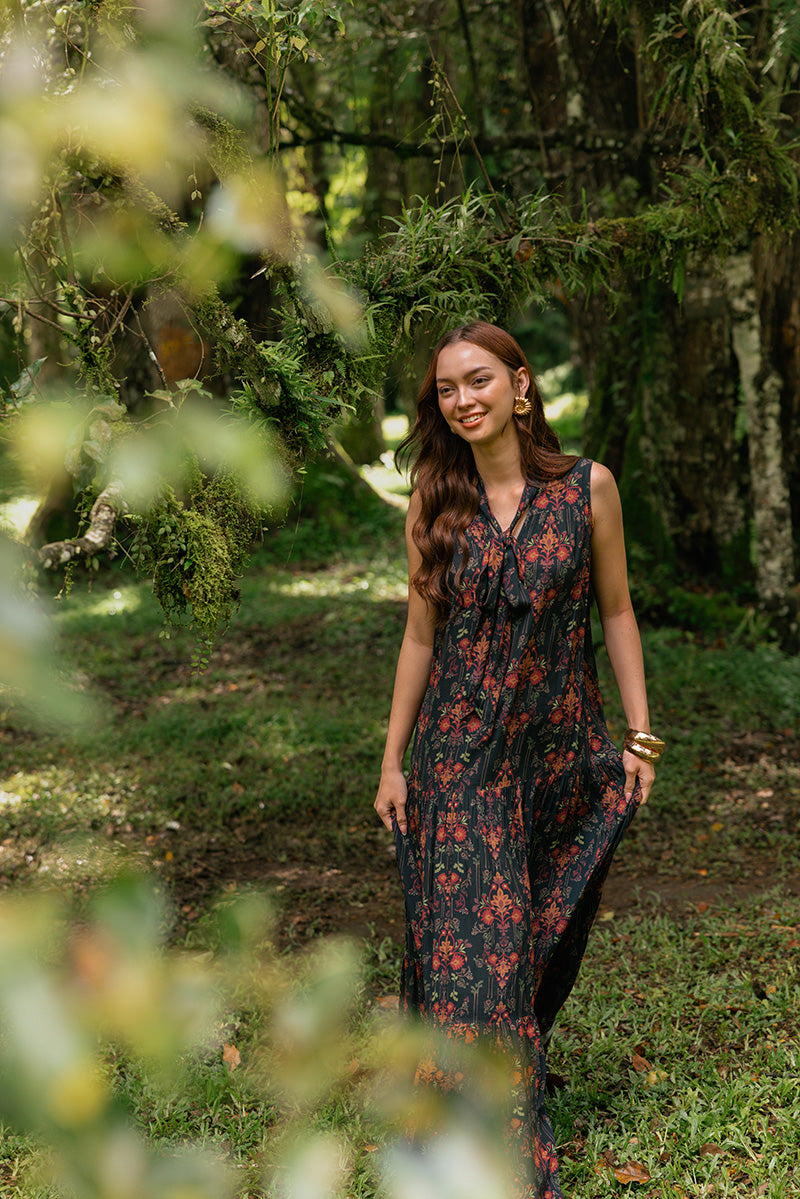 WINONA Dress in Black Seraya